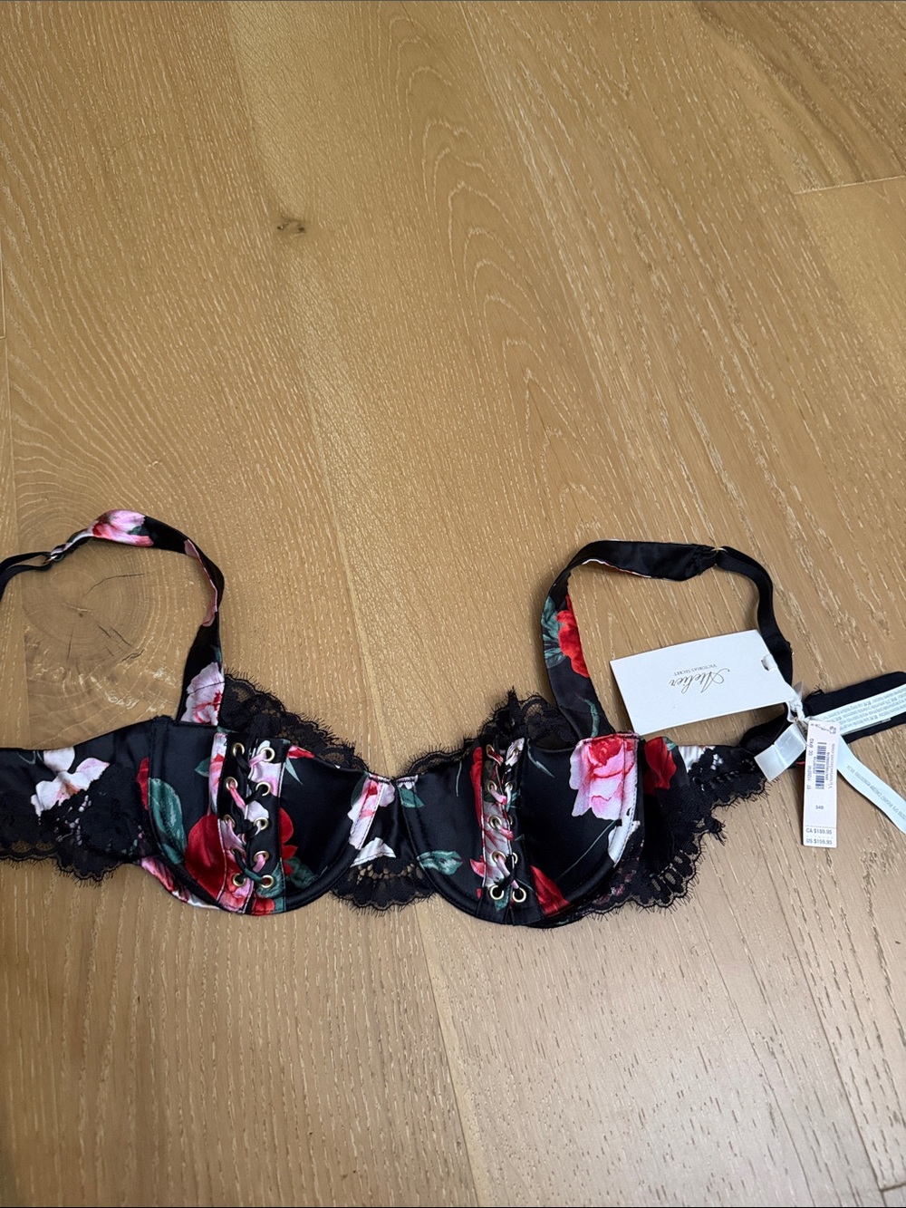 Victoria secret atelier silk Floral Lace Underwire Bra - Black & Red Floral